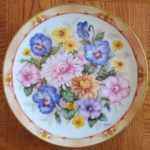VTG Decorative Plate. "The Flowers of the United States: 1990. The Danbury Mint